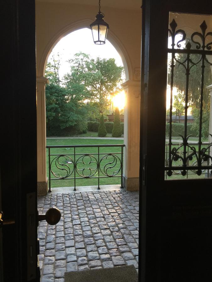 Romantik Hotel Schloss Reichenow Εξωτερικό φωτογραφία