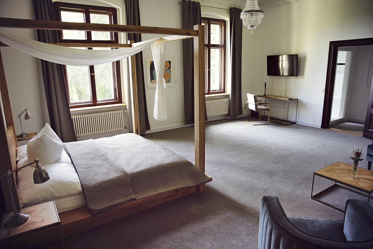 Romantik Hotel Schloss Reichenow Εξωτερικό φωτογραφία